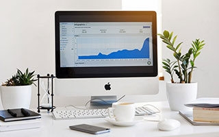 九游娱乐-C罗在篮网比赛中出色发挥，持续失利引发热议！赛场气氛高涨的简单介绍