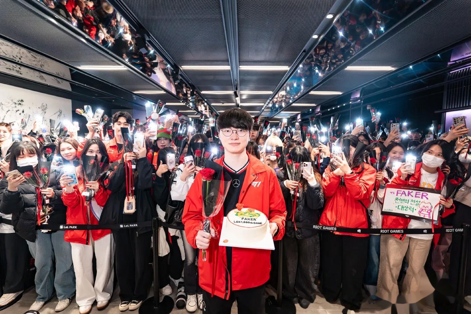 关于IG教练压力巨大！，Faker遭遇五持续失利热度持续攀升的信息