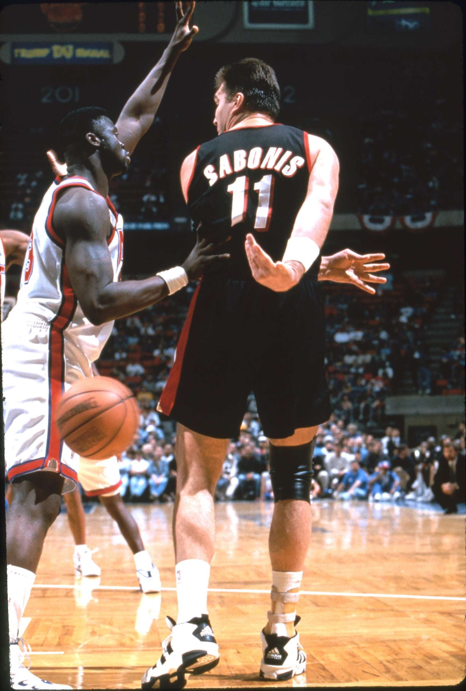 九游-包含波特兰开拓者今晚扳平良机；志在NBA总决赛名次提升；话题不断；纪律约束更严格的词条