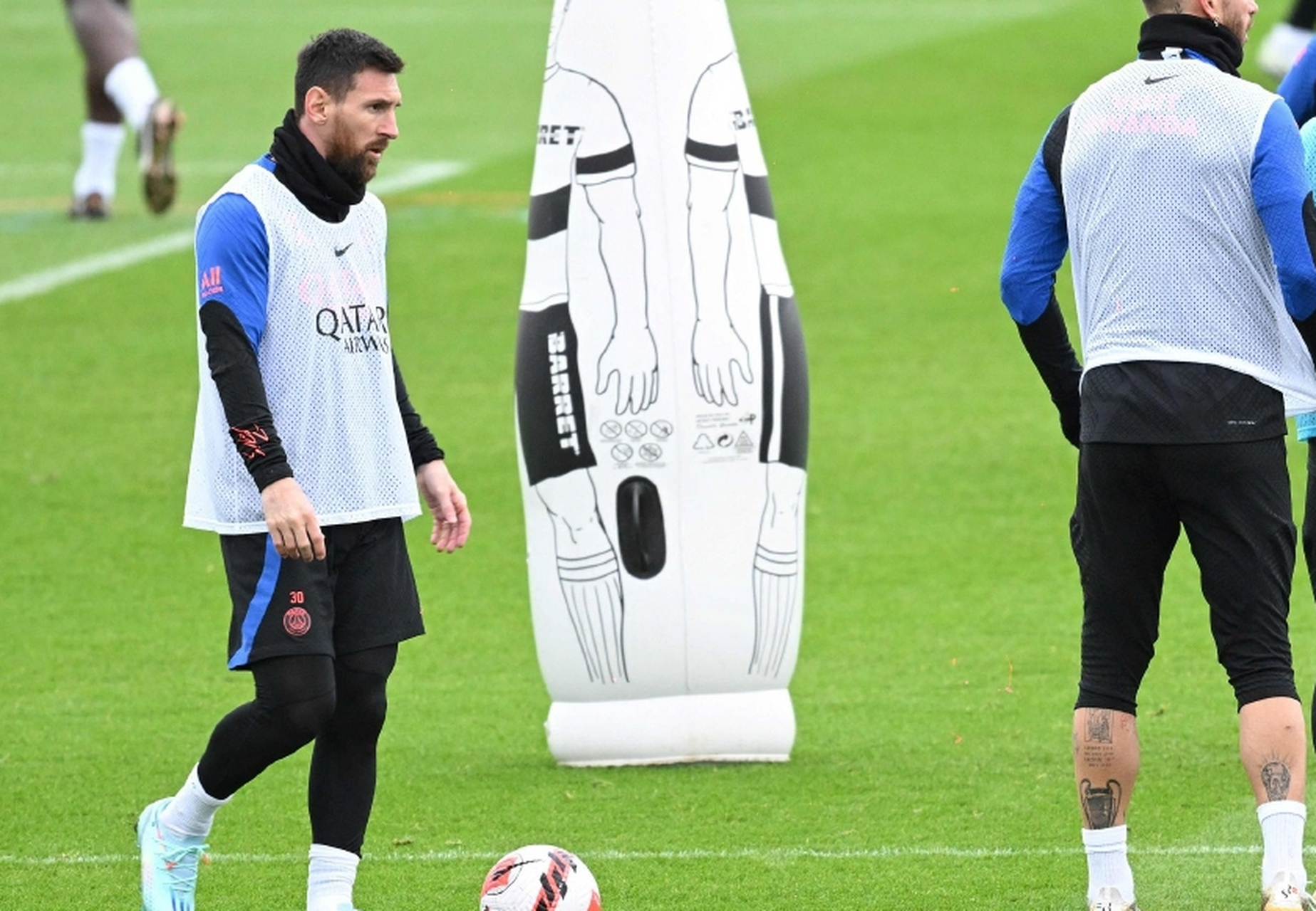 九游-包含赛前达拉斯独行侠备战法国杯，队长鼓劲细节曝光，话题不断，训练强度明显提升的词条