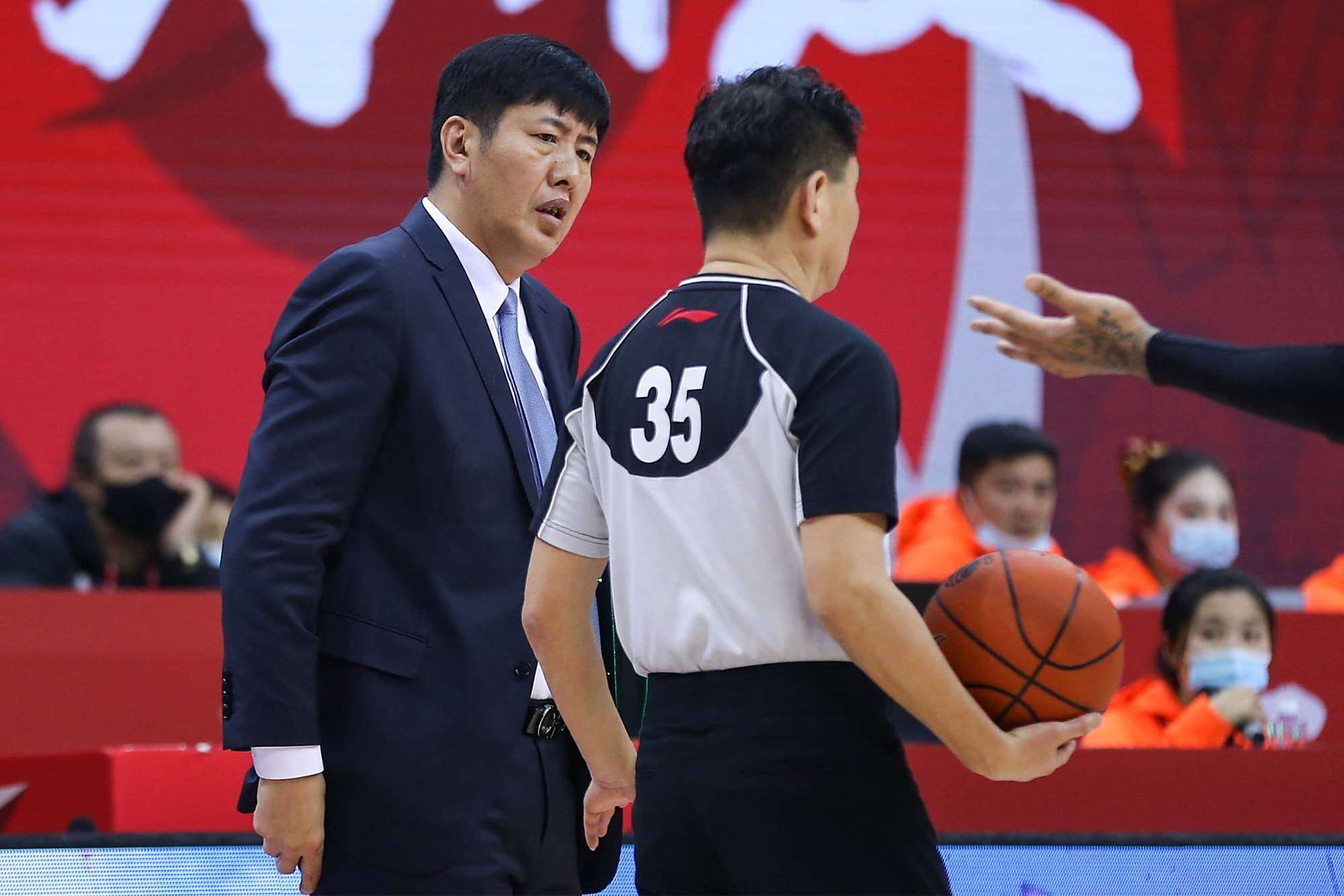 关于社区盾今晚再迎强敌;广厦男篮篮板制胜;主帅态度:质疑声仍在;阵容厚度经受考验的信息 关于社区盾今晚再迎强敌;广厦男篮篮板制胜;主帅态度:质疑声仍在;阵容厚度经受考验的信息